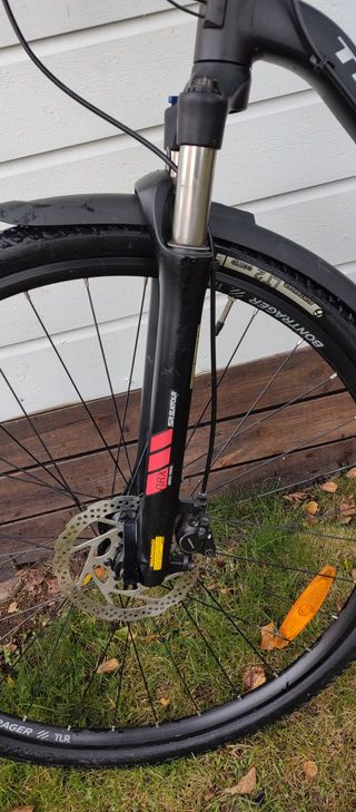 Bicicleta Eléctrica Trek Negra