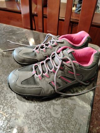 Zapatillas Trekking Mujer Grises y Rosas