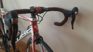 Bicicleta de carretera CUBE AGREE GTC carbono 
