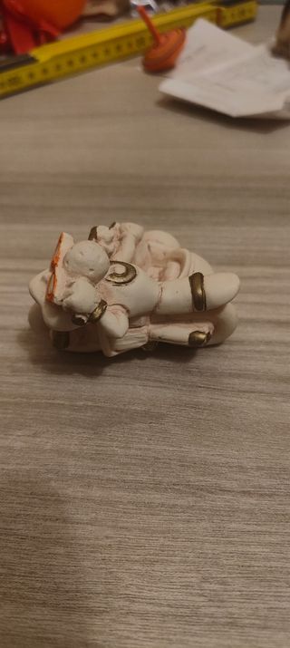 Soprammobile in ceramica motoretta