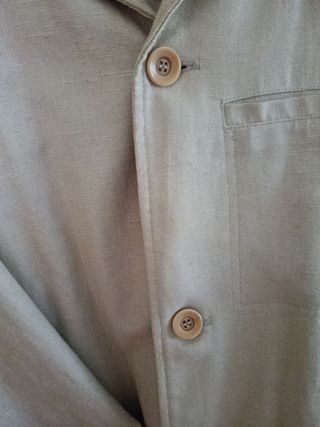 Americana Lino Beige Pierre Cardin con bolsillos