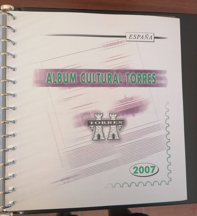 ETICHETTE ESPAÑA MNH**EN DUE ALBUM DAL 2005 AL 2008 (4 ANNI)