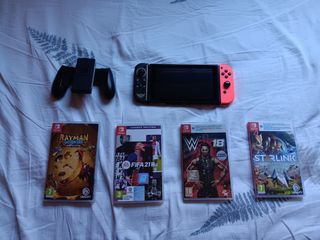 Nintendo Switch + 4 Juegos