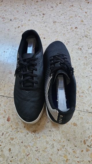 Zapatillas de fútbol negras