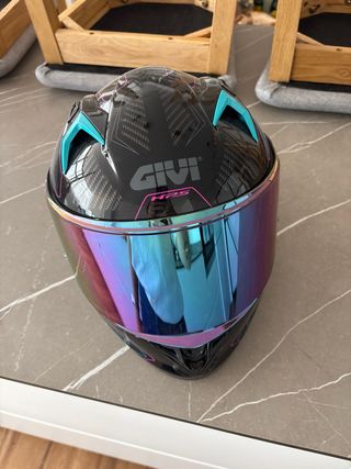 Casco Givi Negro con Visor Morado