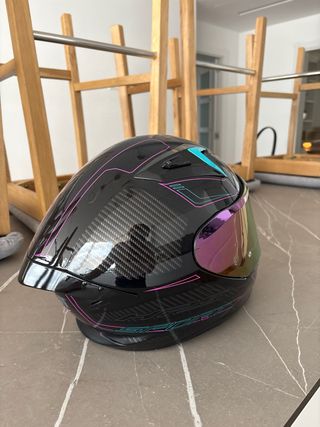 Casco Givi Negro con Visor Morado