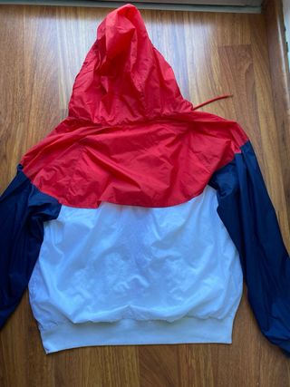 Chaqueta Cortavientos Nike Roja Blanca Azul
