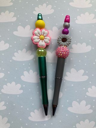 Libreta Mafalda y 2 bolígrafos decorados