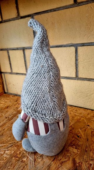 Gnomo fermaporta fatto a mano cappello lana