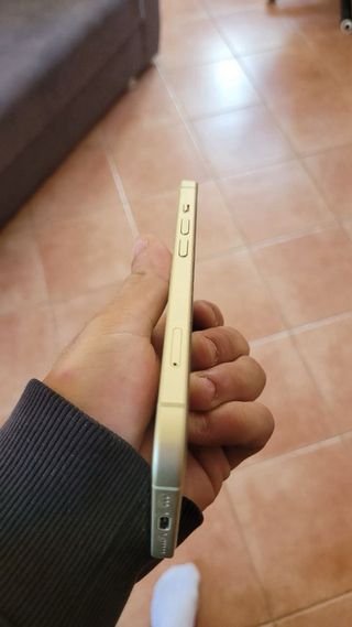 iPhone 15 Giallo 128GB