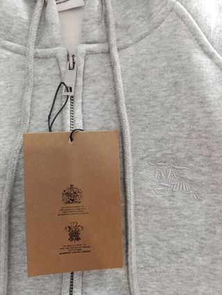 Sudadera Burberry Gris con Capucha y Cremallera