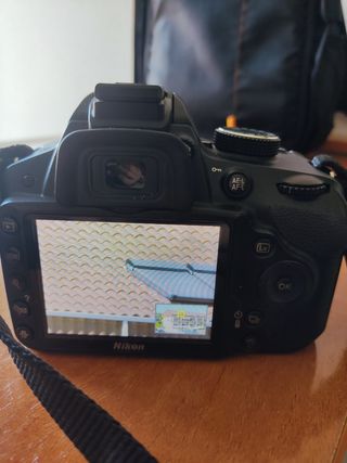 Kit cámara profesional Nikon D3200 como nueva
