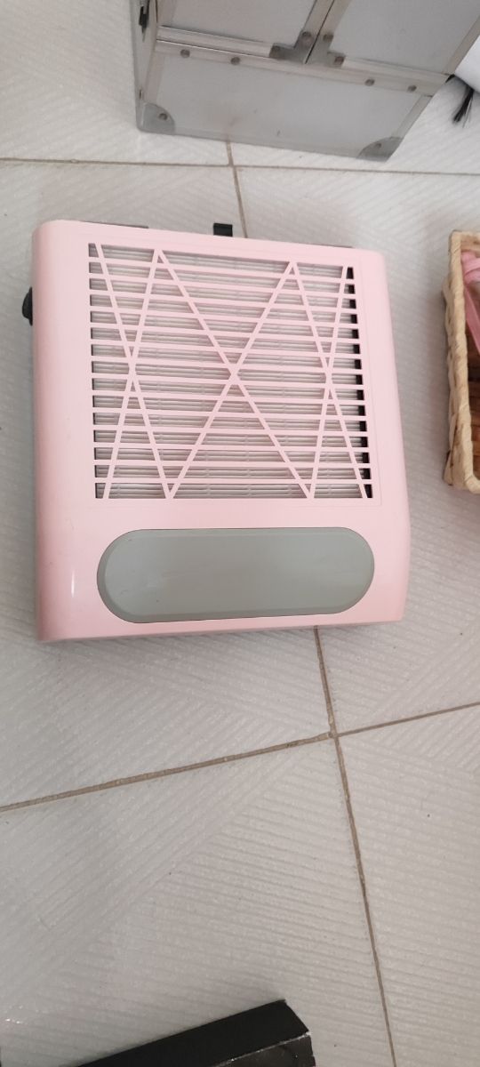 Aspirador de uñas gel rosa y gris