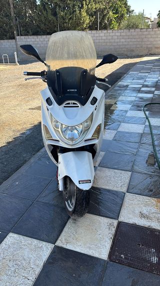 Kymco 500cc - 2005 (Baja Temporal)