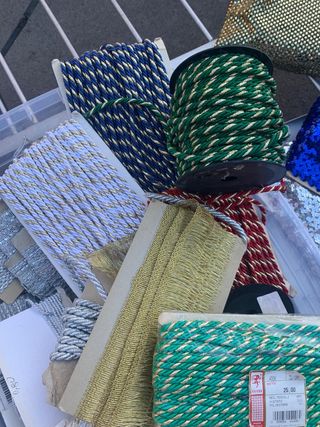 Passamaneria Cordoncino con filo dorato