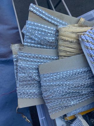 Passamaneria Cordoncino con filo dorato