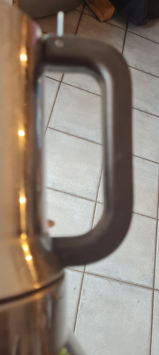 Caffettiera Alessi in acciaio