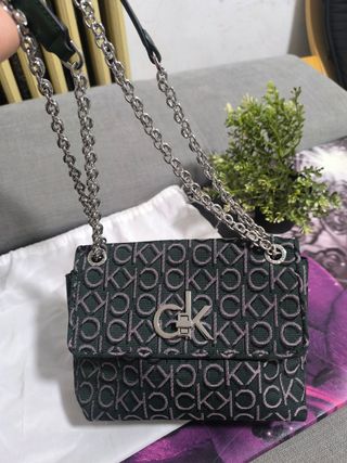Bolso Calvin Klein verde con logo CK