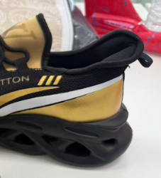 Zapatos Louis Vuitton Dorados y Negros