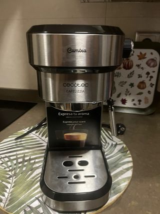 Cafetera Cecotec Cafelizzia Steel 2000 