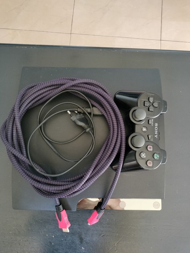 Consola Sony PS3 Slim Negra