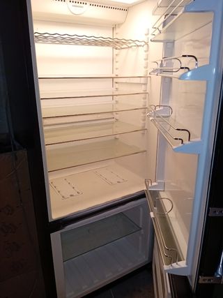 Nevera Frigorífico Negra