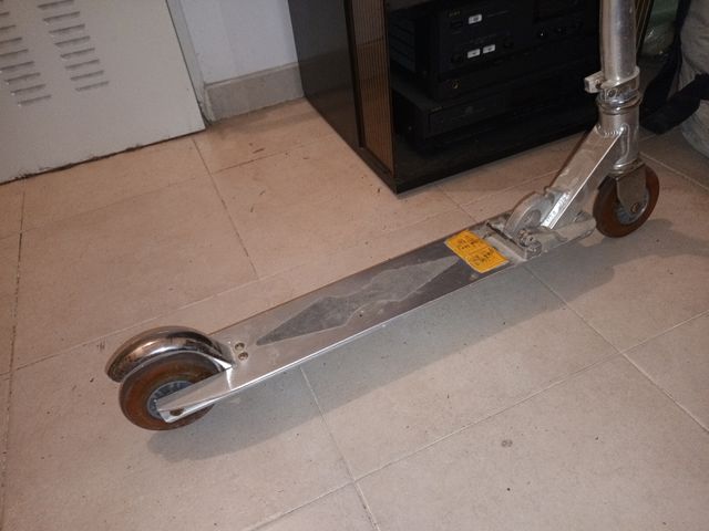 Patinete de niño/a SKATOR plateado vintage 