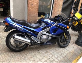Kawasaki zzr600