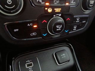 Jeep Compass Limited FWD