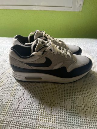 Zapatillas Nike Air Max 1 Beige/Negro