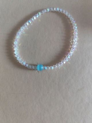 Pulsera de cuentas azul y blanco