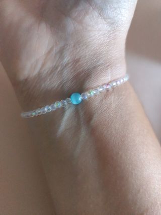 Pulsera de cuentas azul y blanco