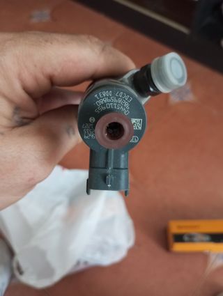 Inyector 0445110955 EDC07 DD831