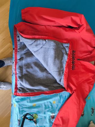 Chaqueta Napapijri con forro. Talla 14/162cm.