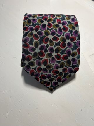 Corbata de seda italiana con estampado floral