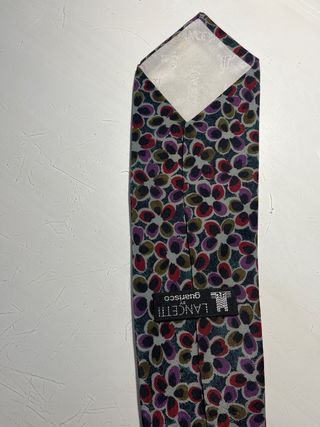 Corbata de seda italiana con estampado floral