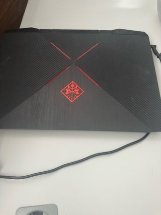 Portátil Gaming HP Omen 15 — i7-8750H / GTX 1050