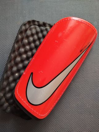 Espinilleras Nike Mercurial Talla XS