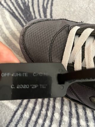 Jordan 5 Off-White Negro Gris