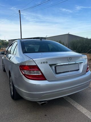 Mercedes-Benz Clase C200 2010 77.000km