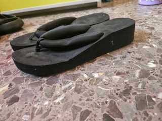 Sandalias negras con plataforma