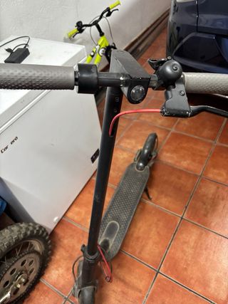 XIAOMI Mi Electric
Scooter Pro