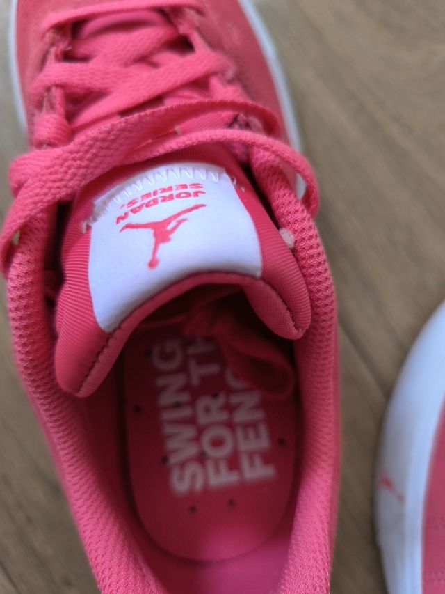 Zapatillas Nike Jordan Series Niña Rosa