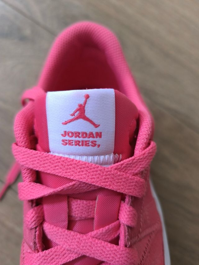 Zapatillas Nike Jordan Series Niña Rosa