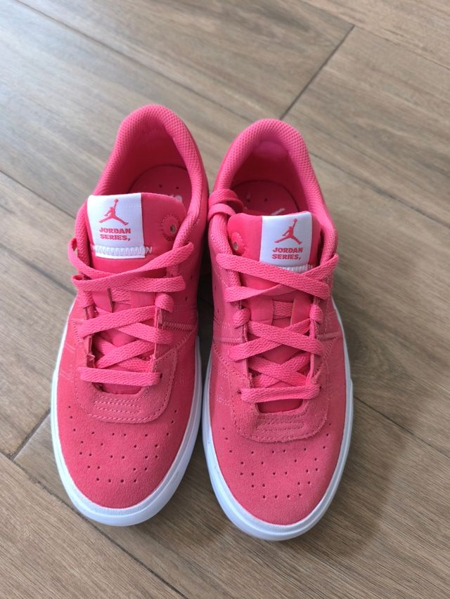 Zapatillas Nike Jordan Series Niña Rosa