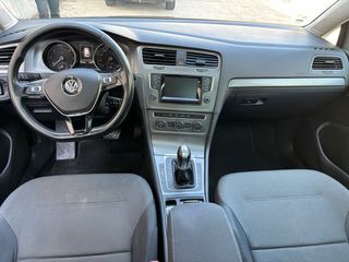 Volkswagen Golf VII