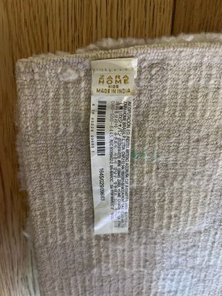 Alfombra Zara cuadros gris multicolor