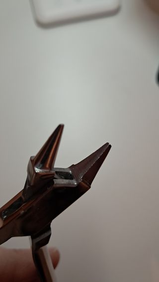 Alicates Mestra Aderer 2 puntas prótesis dental.