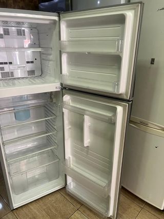 Nevera Sharp No Frost Clase A+ Buen Estado