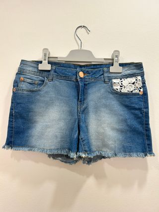 Vaqueros cortos vaqueros con encaje